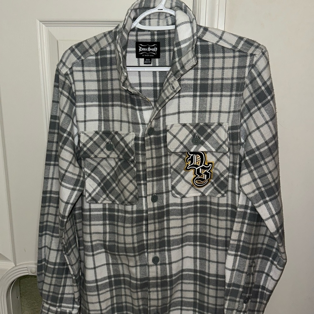 dogg supply by snoop dogg gray flannel men’s size small